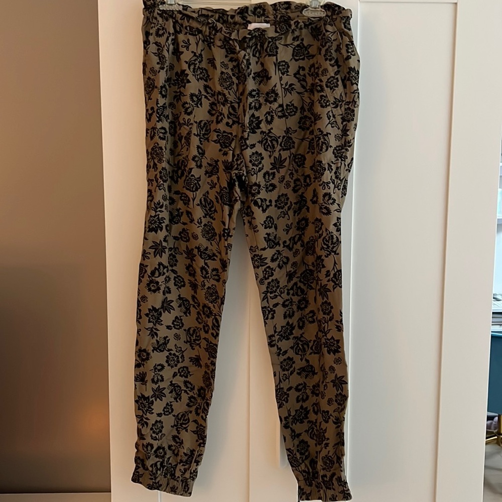 Wilfred Green Pants with Black Floral Pattern- Size XS